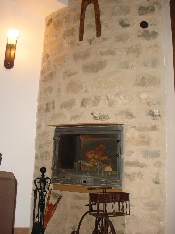 Casa Vallés Adahuesca Szoba fotó